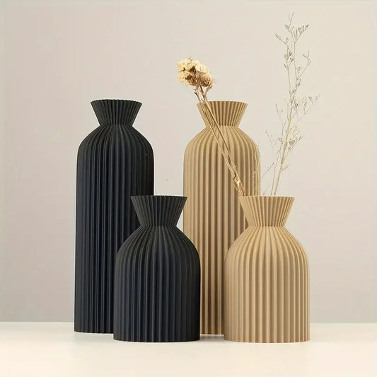 Chic Noir Vase – Modern Boho Decorative Accent for Home & Office