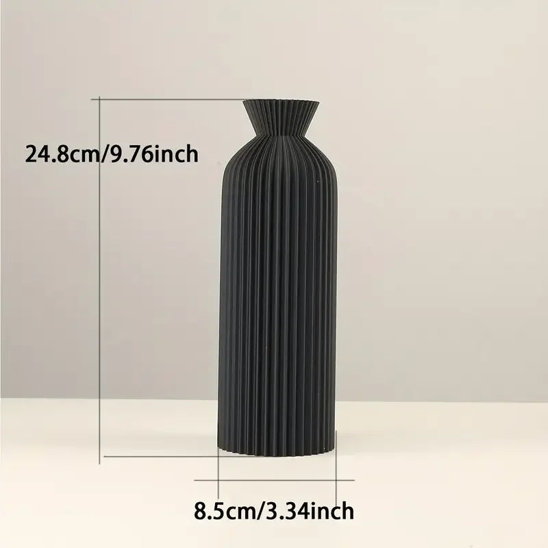 Chic Noir Vase – Modern Boho Decorative Accent for Home & Office